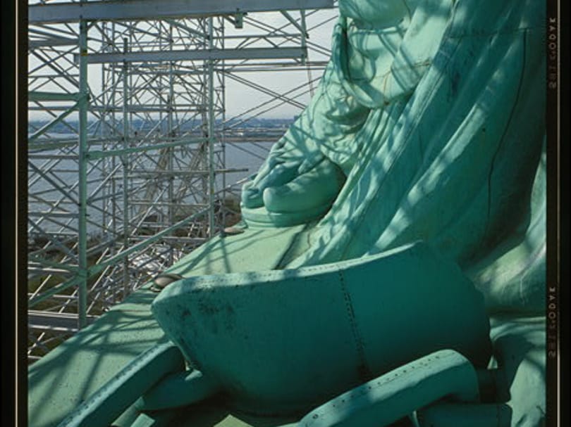 Statue of Liberty Feet & Chains
