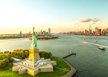 Statue of Liberty and Ellis Island guided tour in New York City