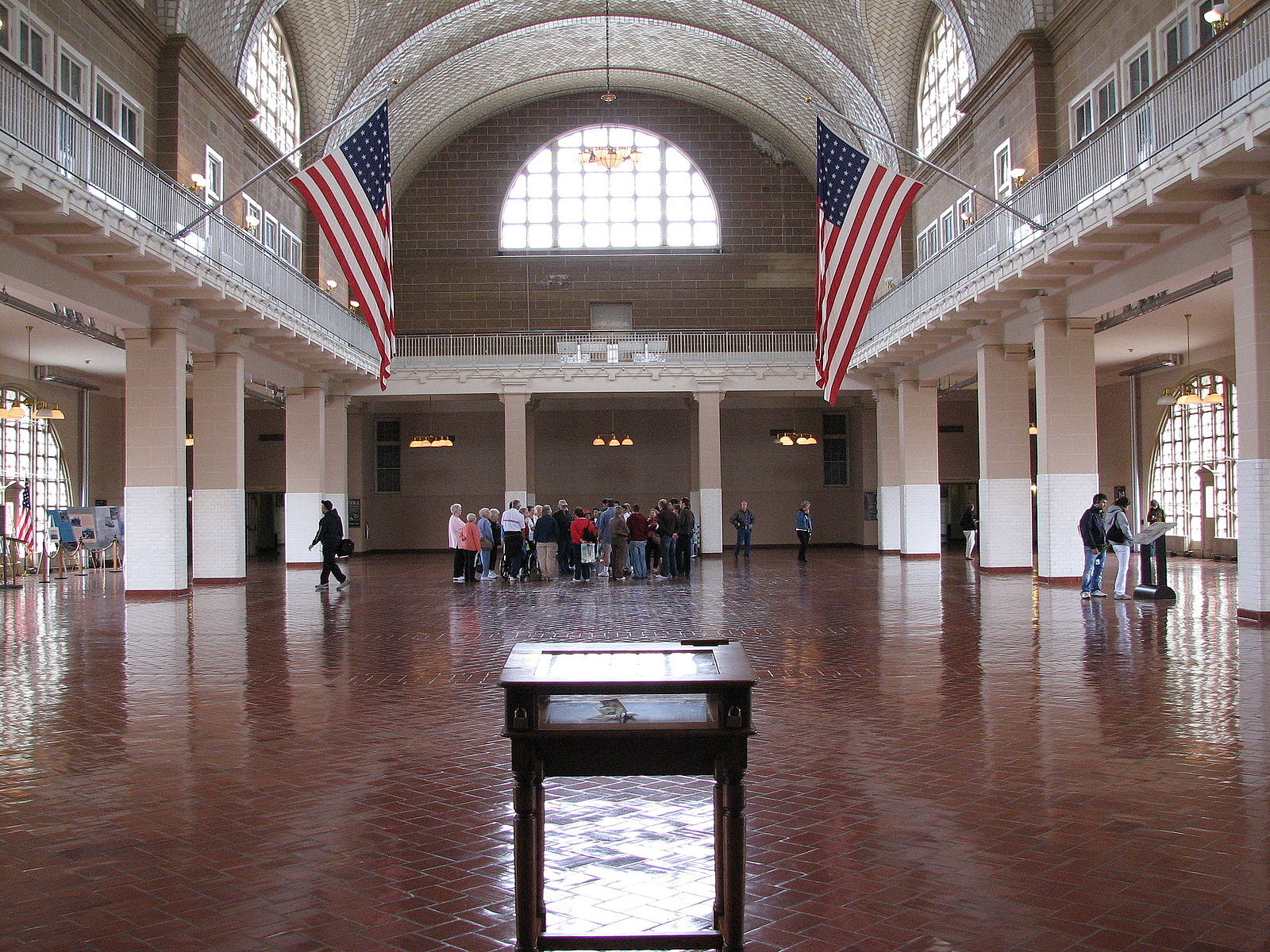 Ellis_Island_Registry_Room