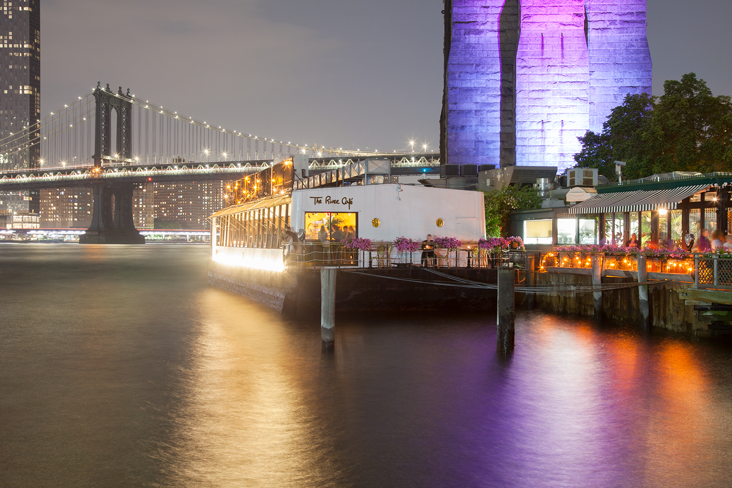 The_River_Cafe_at_night, Brooklyn, NYC