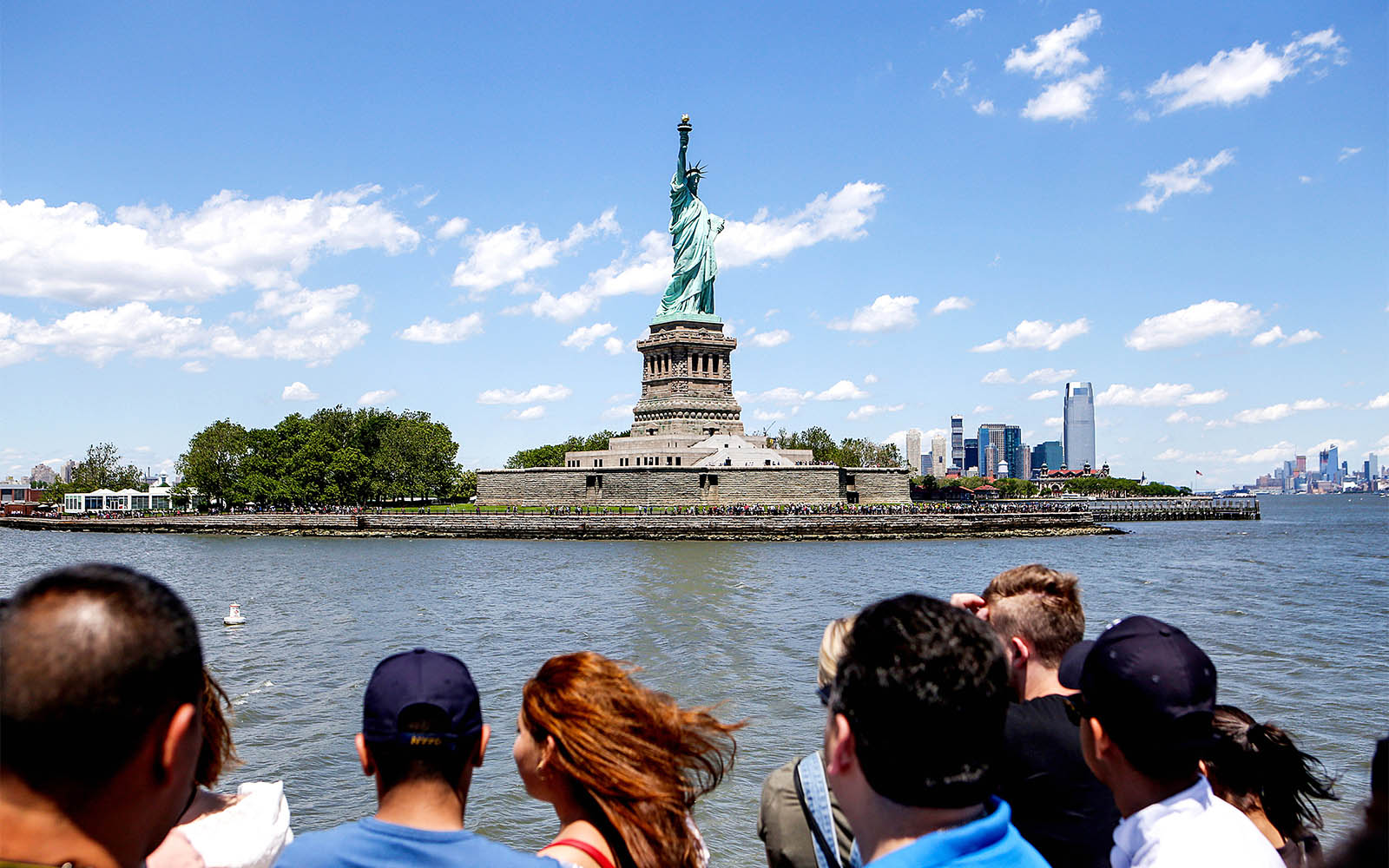 can you visit the statue of liberty in december